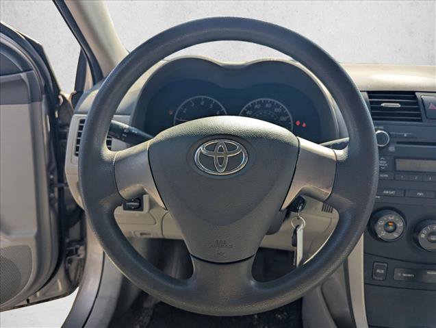 Used 2010 Toyota Corolla LE image 9