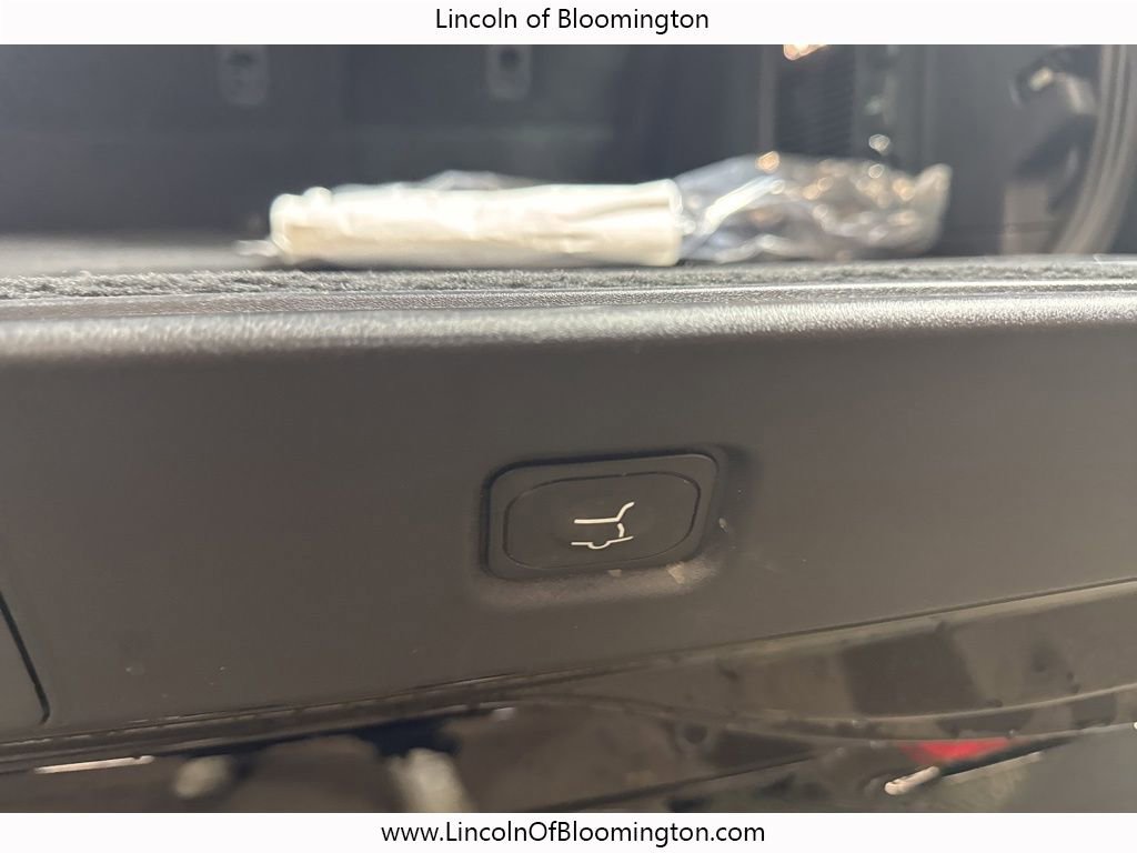New 2025 Lincoln Navigator L Reserve w/ Jet Appearance Package image 71