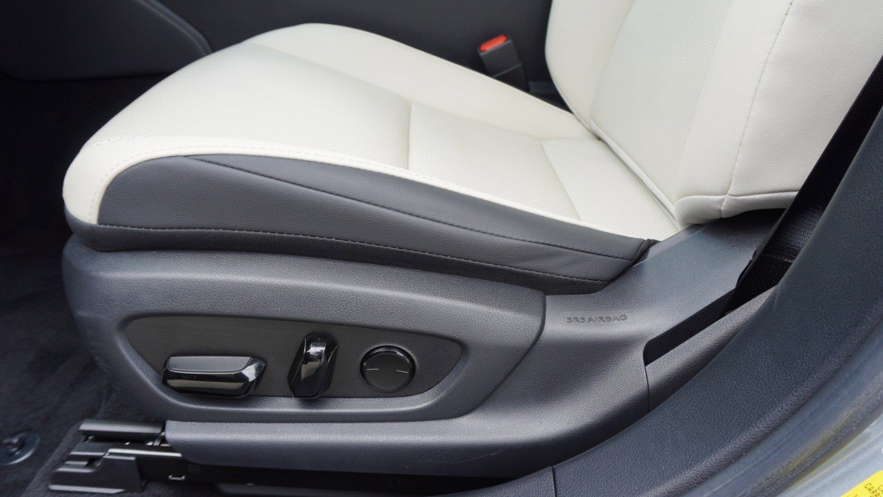 Certified 2023 Lexus ES 350 w/ Premium Package image 24