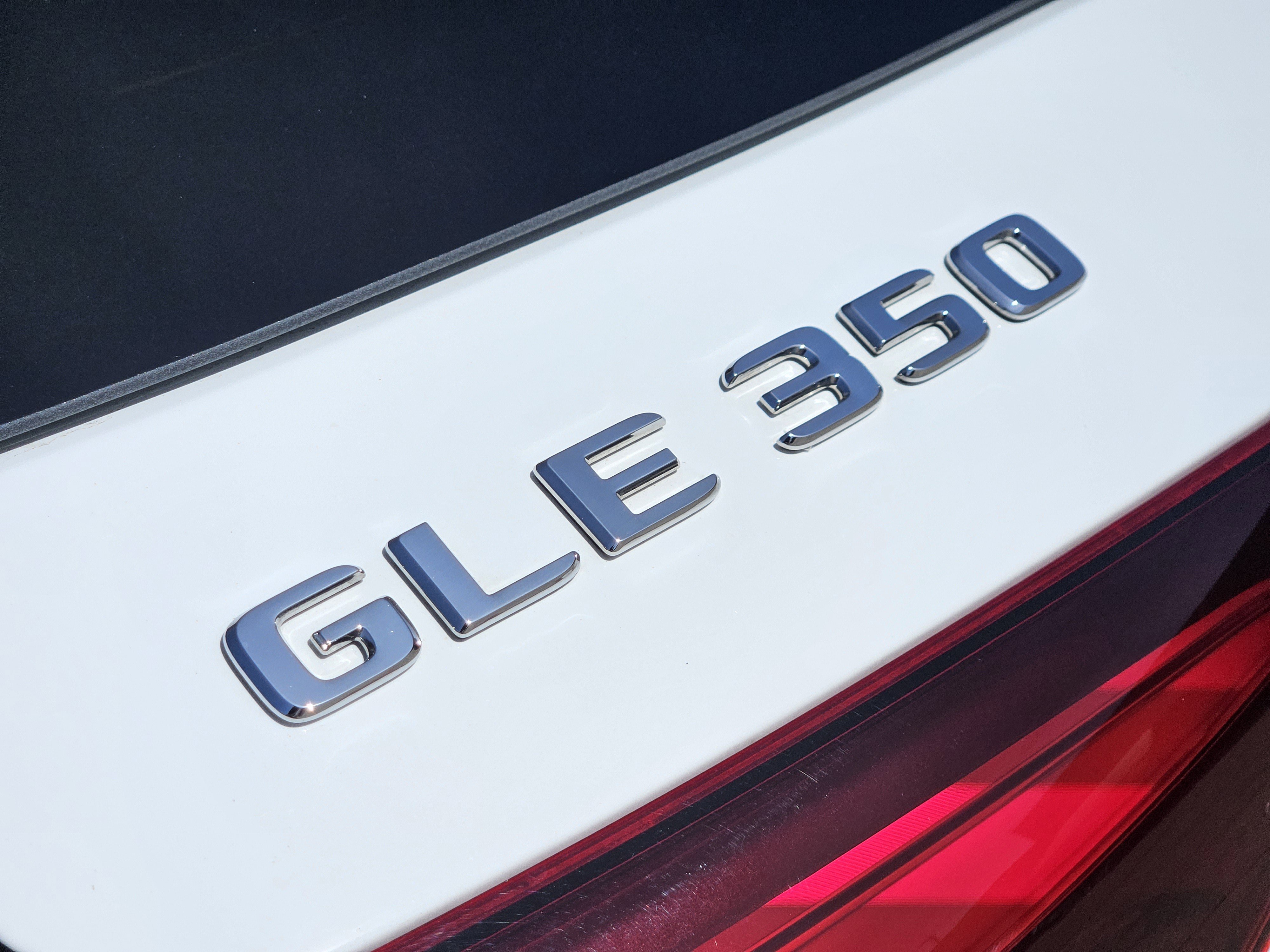 Certified 2025 Mercedes-Benz GLE 350 4MATIC image 8