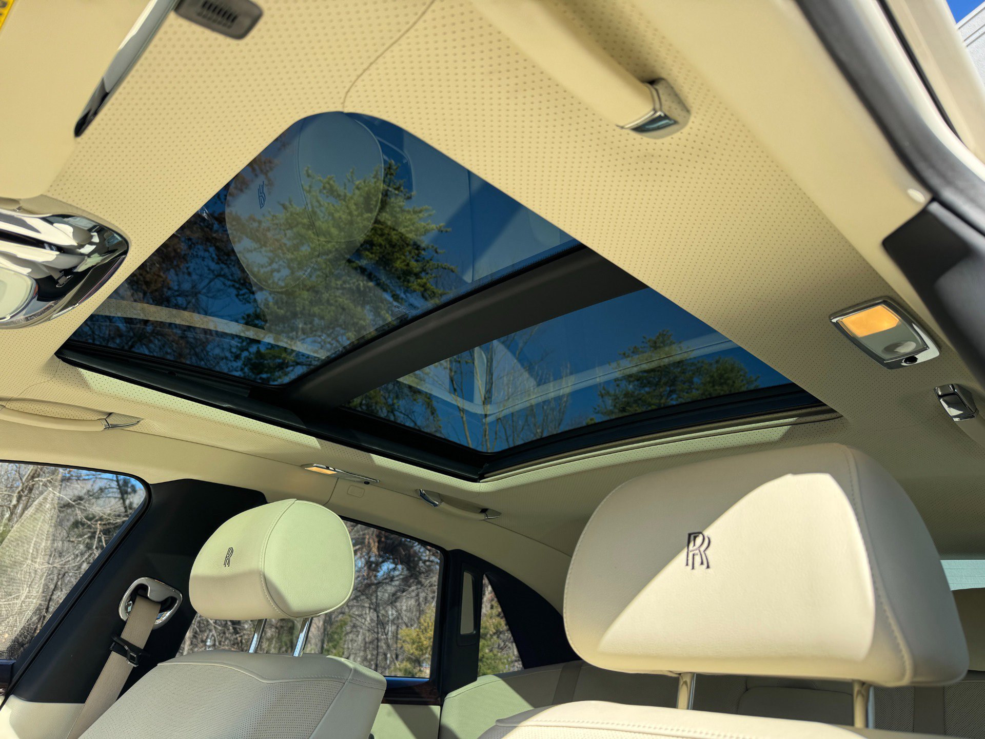 Used 2013 Rolls-Royce Ghost image 47