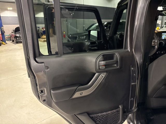 Used 2018 Jeep Wrangler Unlimited Sport S image 33