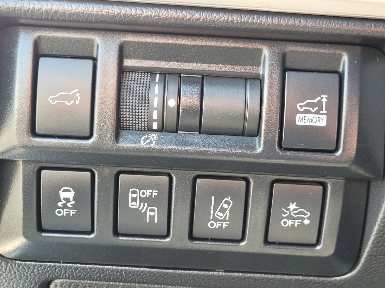 Used 2018 Subaru Outback 2.5i Premium AWD/4WD image 28
