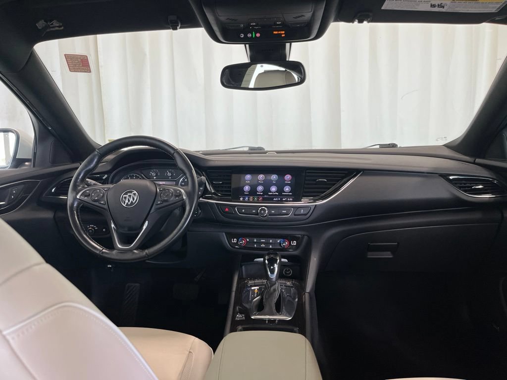 Used 2019 Buick Regal Avenir w/ Driver Confidence Package II FWD image 10