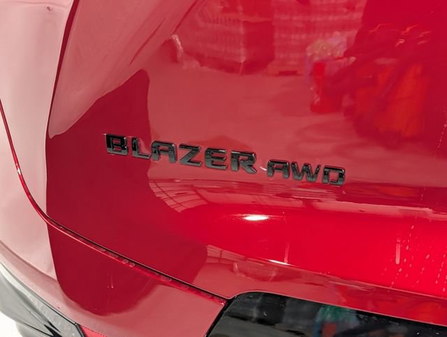 Certified 2023 Chevrolet Blazer RS w/ Driver Confidence II Package AWD/4WD image 5
