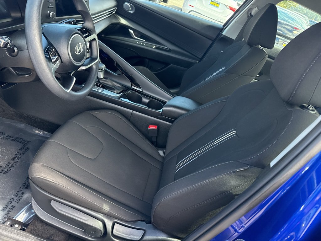 Used 2026 Hyundai Elantra Hybrid FWD image 10