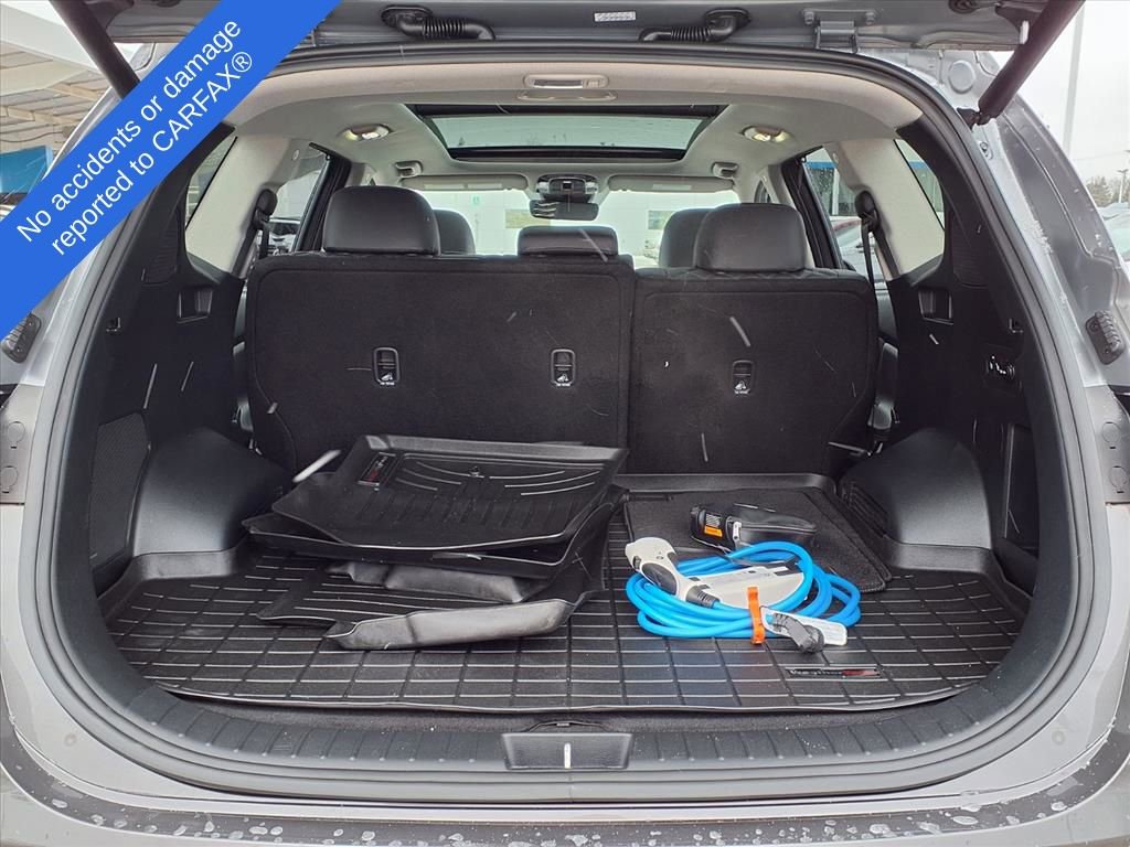 Used 2022 Hyundai Santa Fe Limited w/ Cargo Package image 11