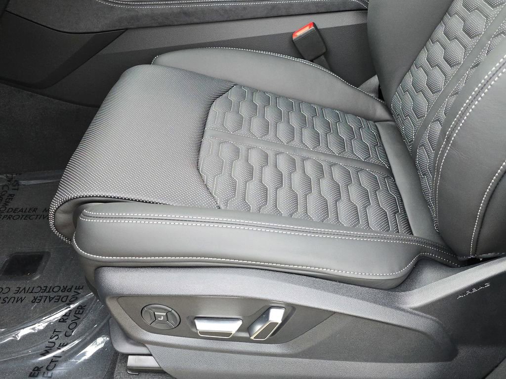 New 2026 Audi RS Q8 performance image 17