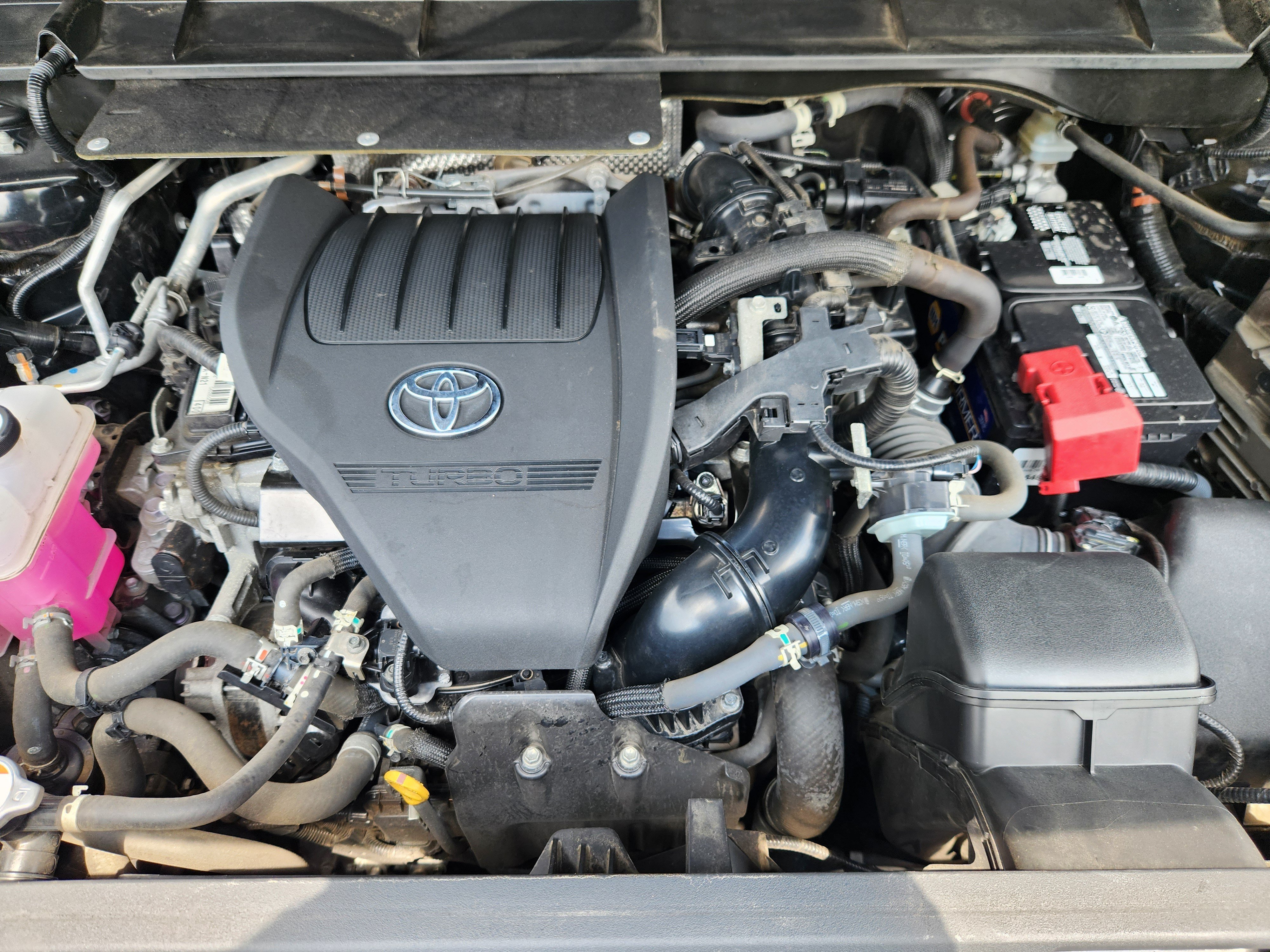 Used 2023 Toyota Highlander XLE AWD/4WD image 19