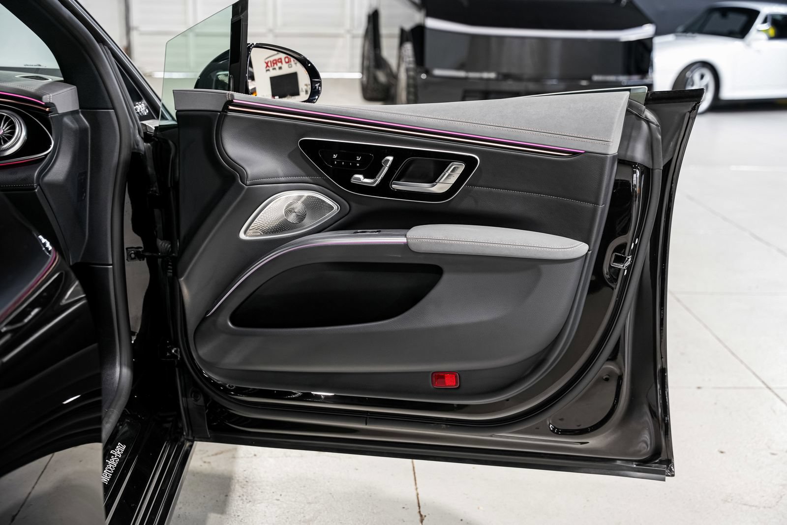 Used 2024 Mercedes-Benz EQS 450+ 4MATIC Sedan image 24