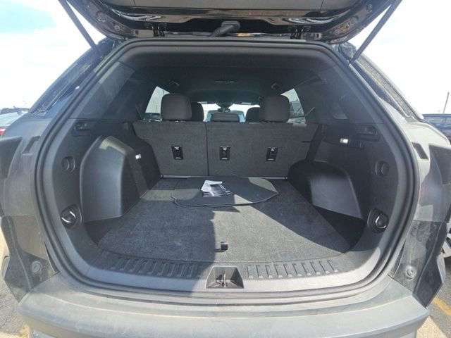 Used 2025 GMC Terrain Elevation AWD/4WD image 18