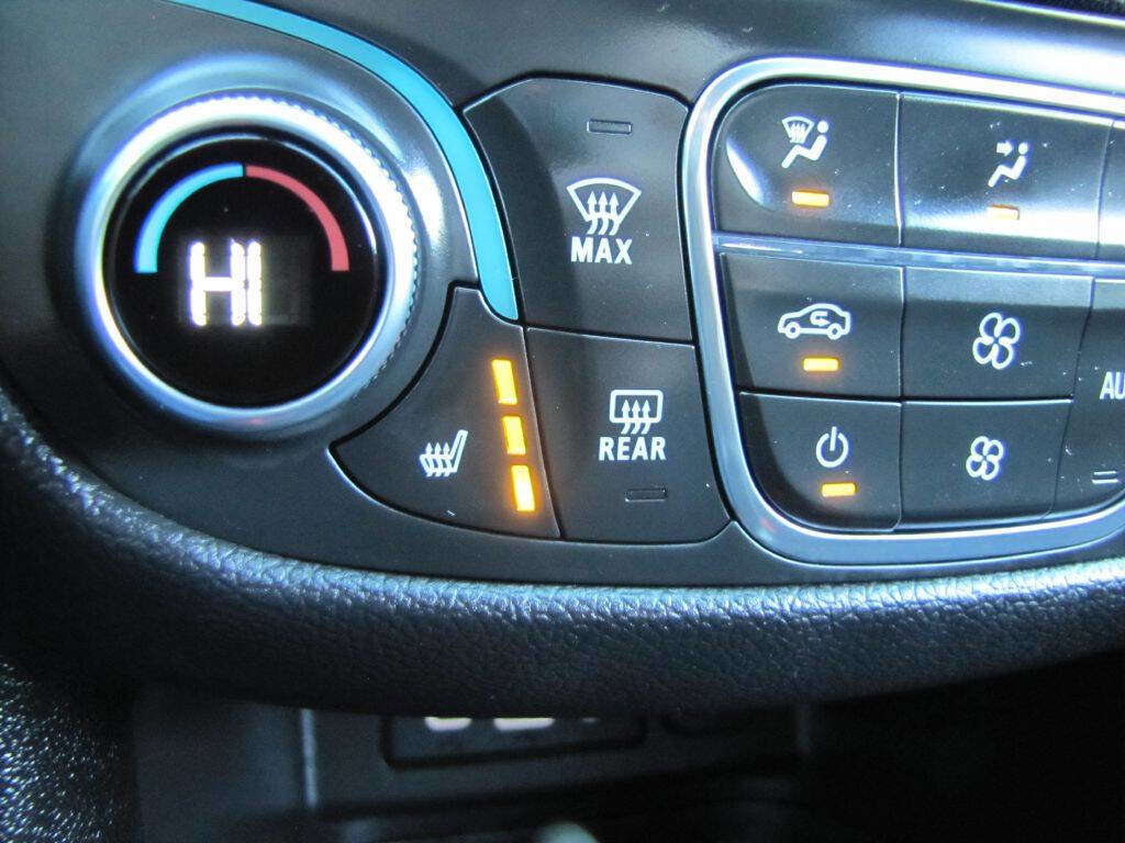 Used 2024 Chevrolet Equinox RS image 40