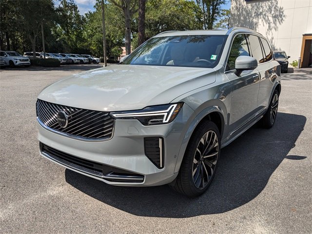 New 2025 Volvo XC90 B6 Plus w/ Protection Package Premier image 8