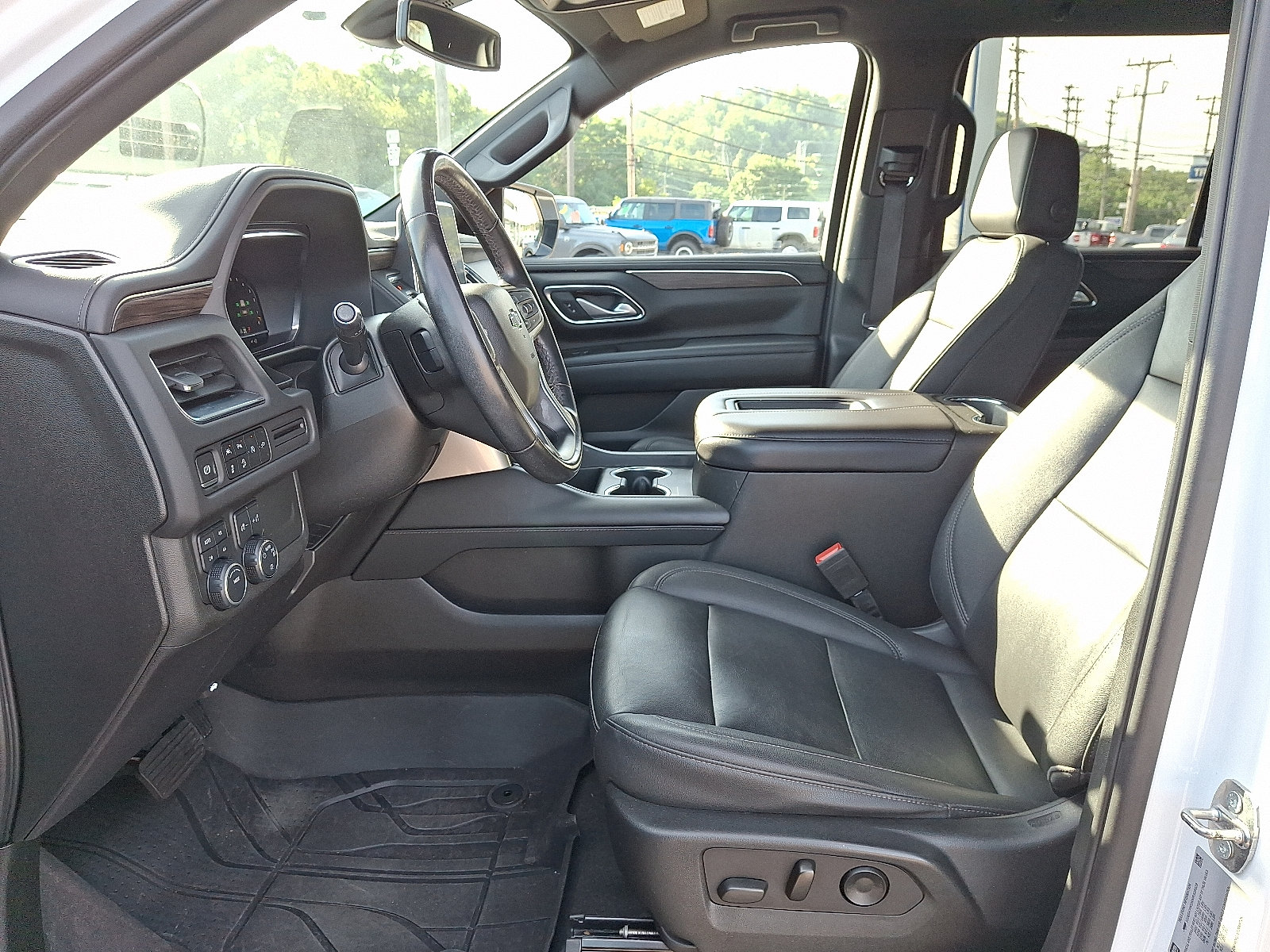 Used 2022 Chevrolet Tahoe Z71 AWD/4WD image 14