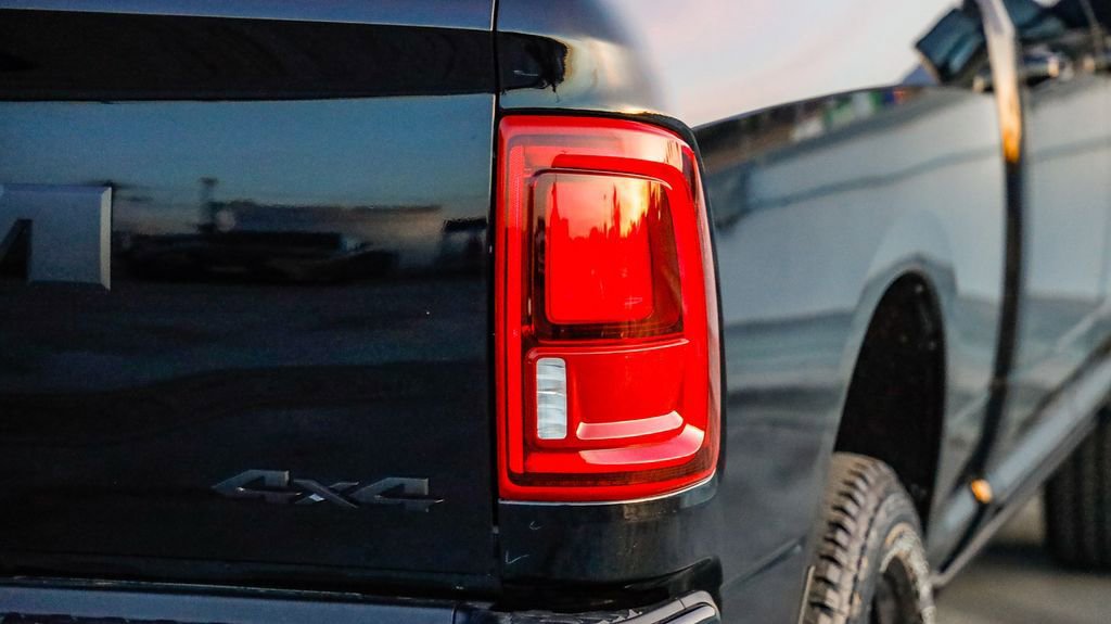 New 2026 RAM 2500 Laramie AWD/4WD image 10