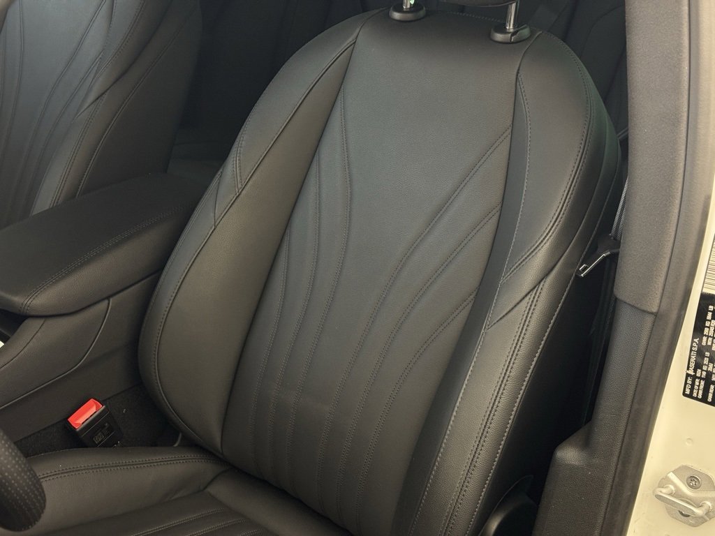 New 2024 Maserati Grecale GT image 5