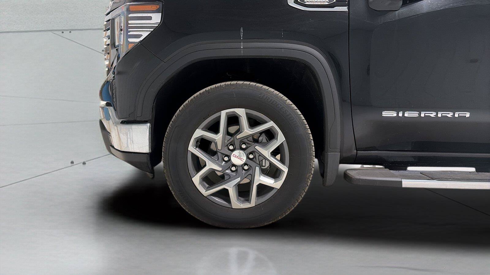 Used 2026 GMC Sierra 1500 SLT w/ SLT Premium Package AWD/4WD image 26