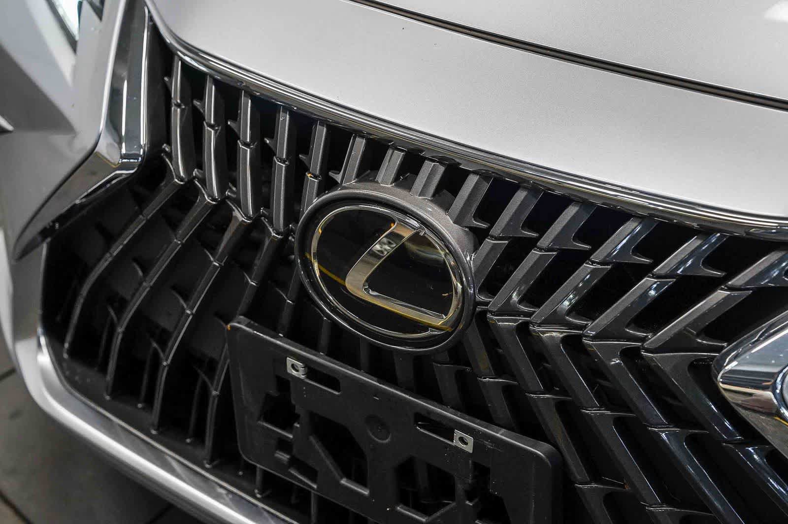 Certified 2025 Lexus ES 350 w/ Accessory Package (Z2) FWD image 8