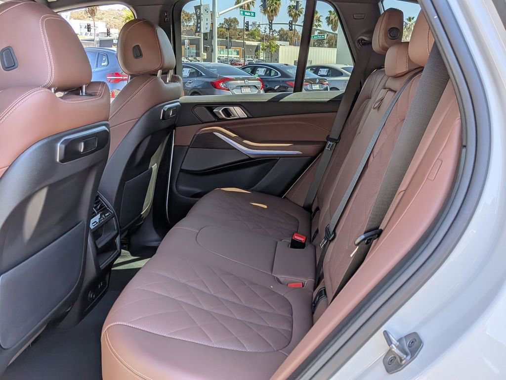 Used 2024 BMW X5 xDrive40i w/ Premium Package image 31