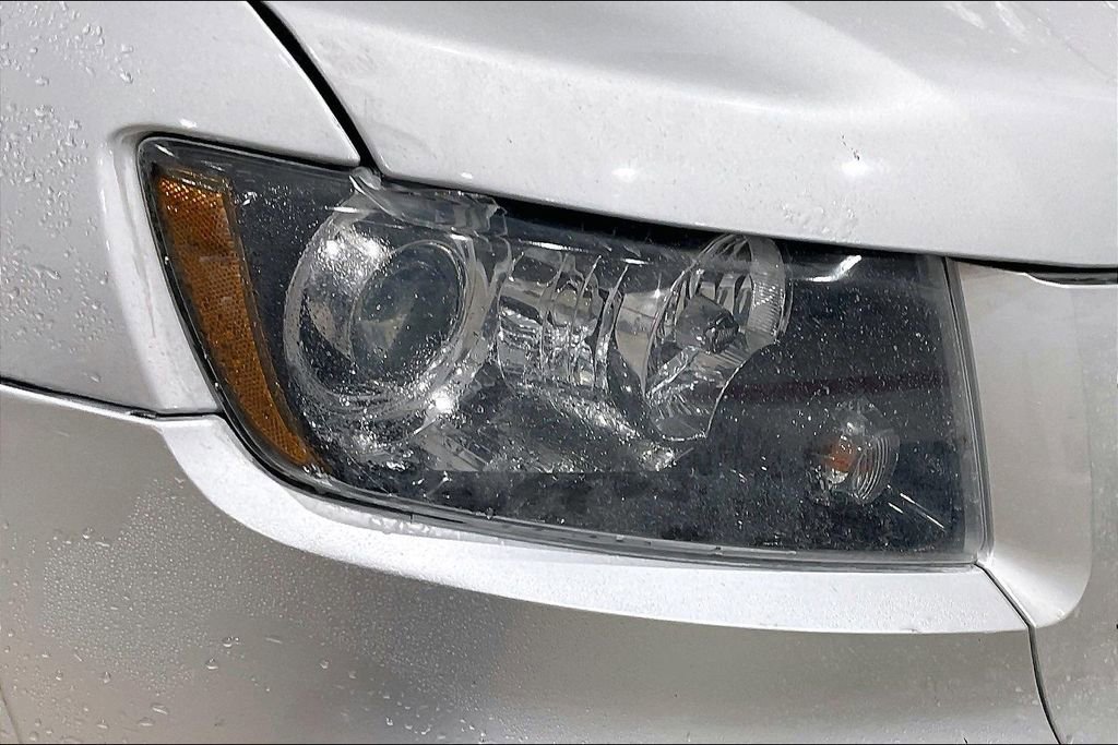 Used 2012 Jeep Grand Cherokee SRT8 w/ Luxury Group II image 28