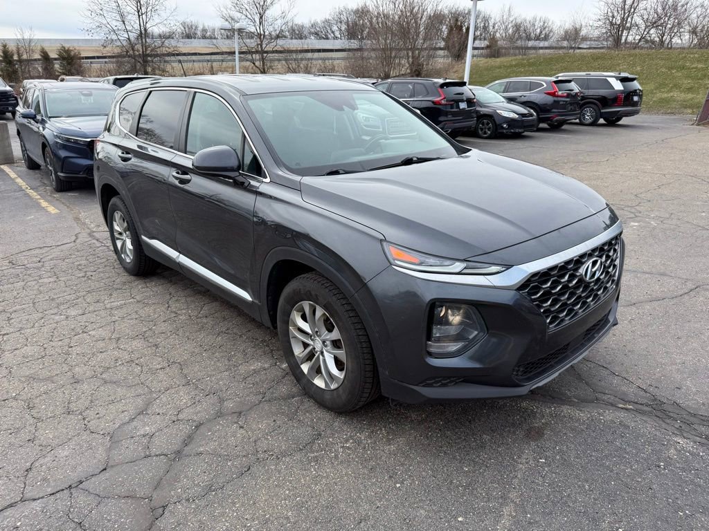 Used 2020 Hyundai Santa Fe SE image 4