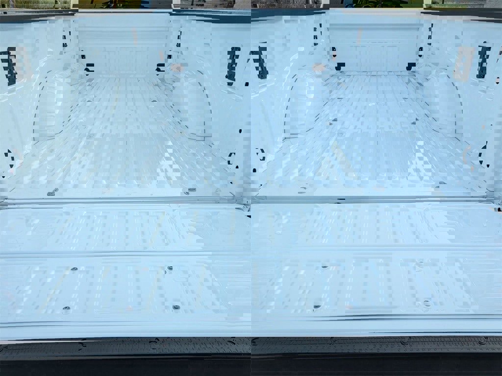 New 2025 Ford F350 XLT image 7