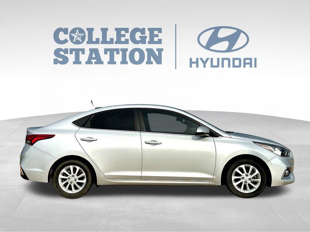 Used 2022 Hyundai Accent SEL w/ Cargo Package FWD image 11