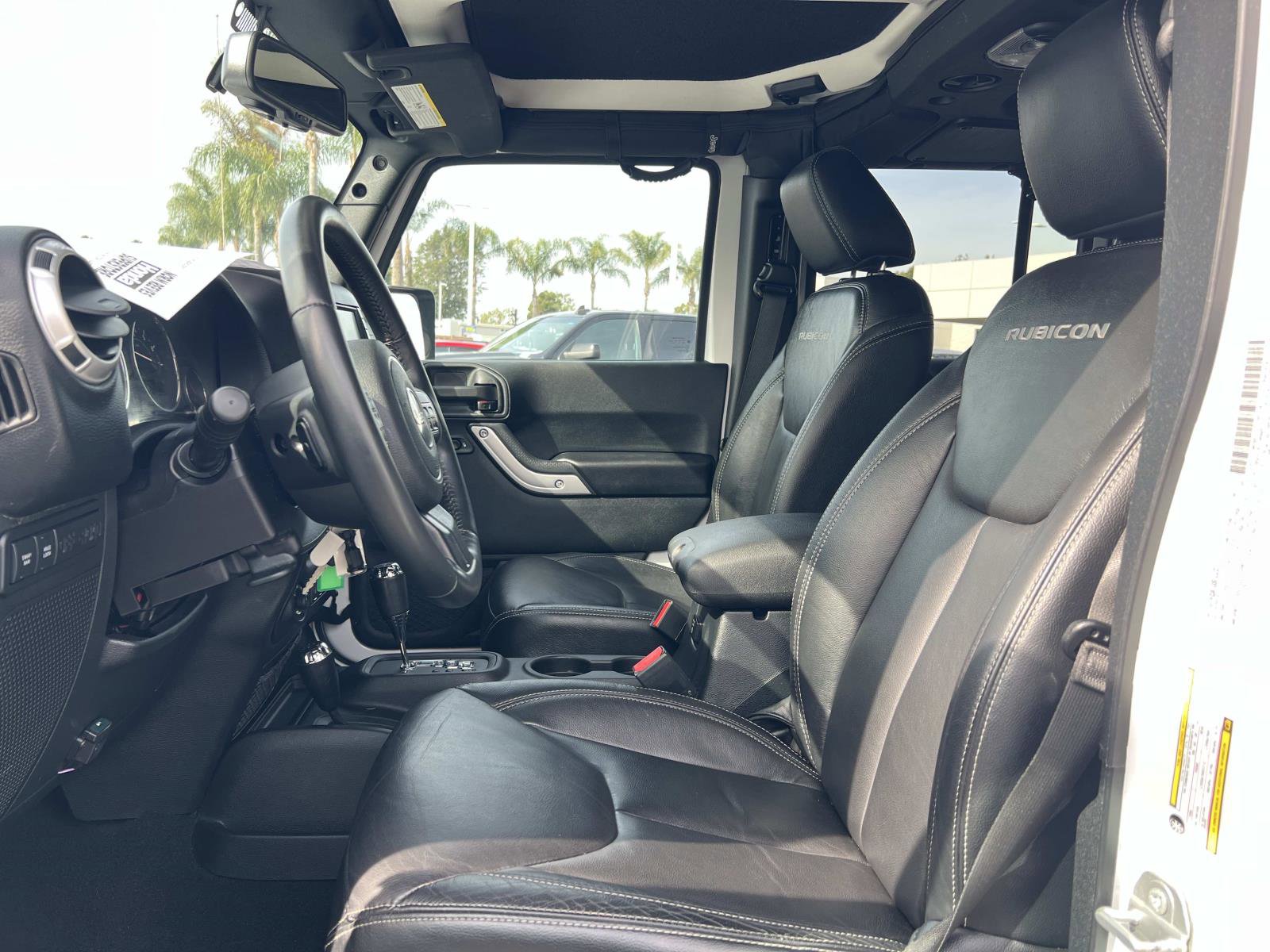 Used 2016 Jeep Wrangler Unlimited Rubicon w/ Connectivity Group image 20