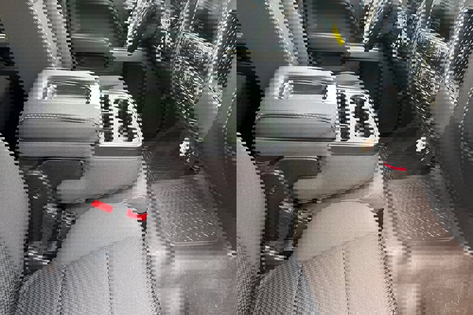 Used 2018 Chevrolet Silverado 1500 LT w/ All Star Edition image 16