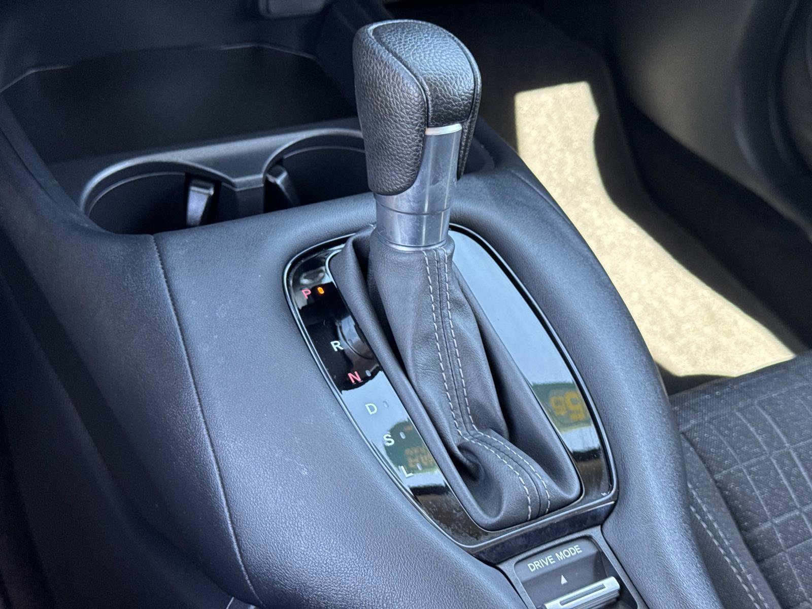 Used 2023 Honda HR-V LX image 16