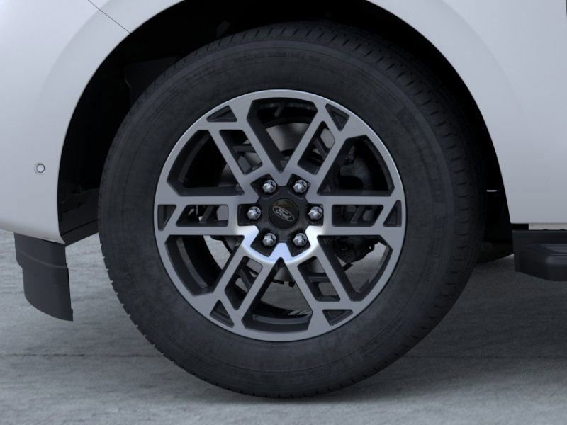 New 2025 Ford Expedition Active image 20
