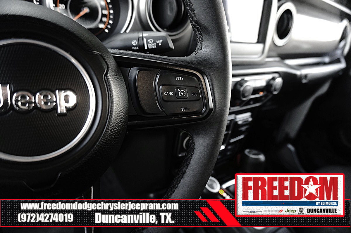 Used 2023 Jeep Gladiator Sport AWD/4WD image 25