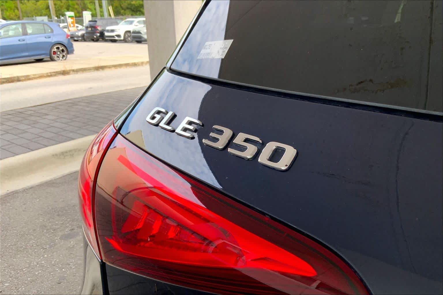 Used 2022 Mercedes-Benz GLE 350 w/ Premium Package image 10