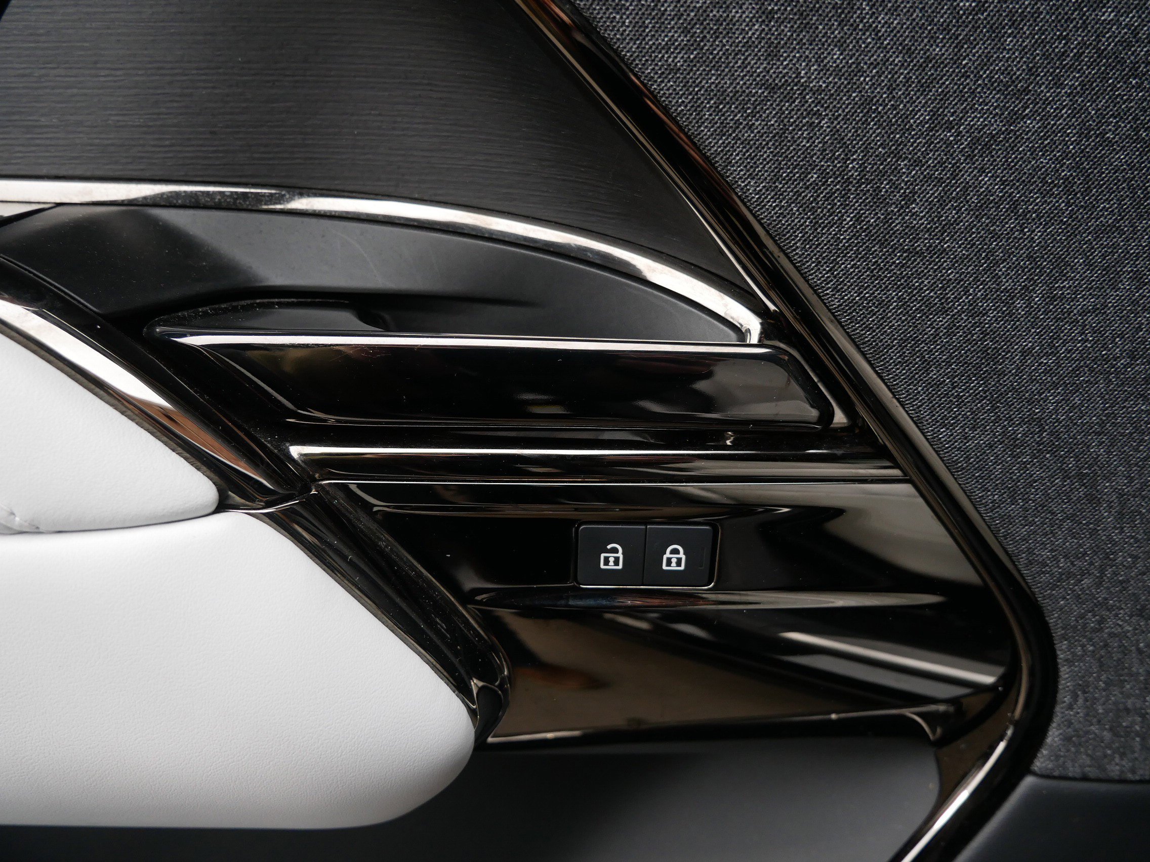 Used 2023 Land Rover Range Rover Sport SE image 9