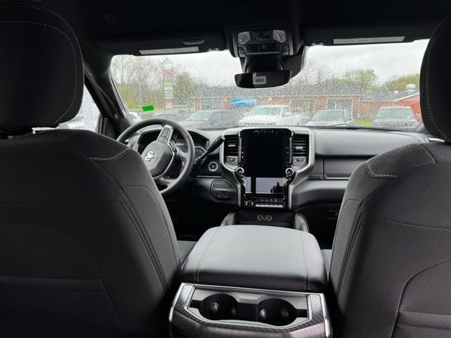 New 2026 RAM 2500 Big Horn AWD/4WD image 31