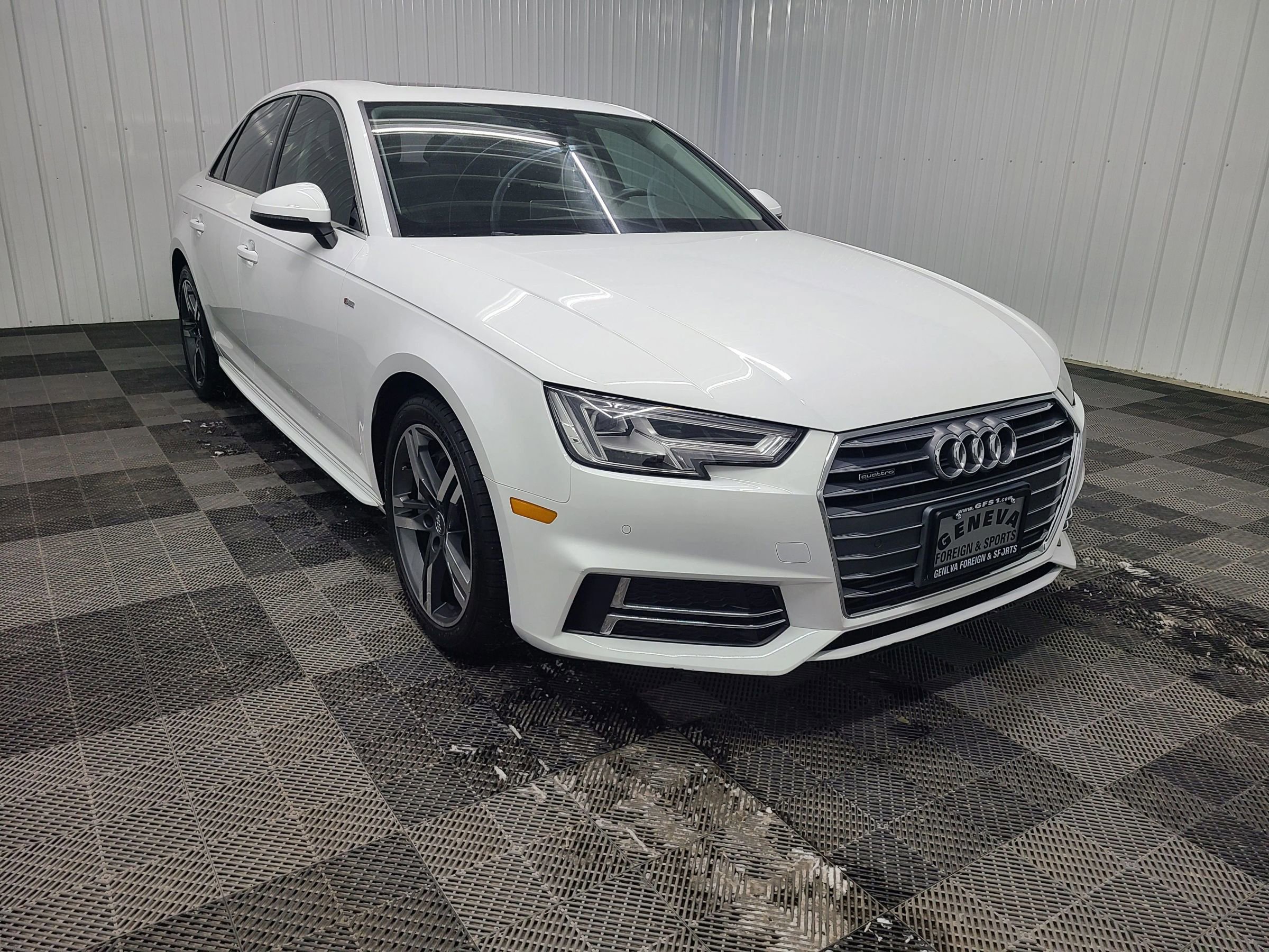 Used 2017 Audi A4 2.0T Premium Plus w/ Premium Plus Package image 4