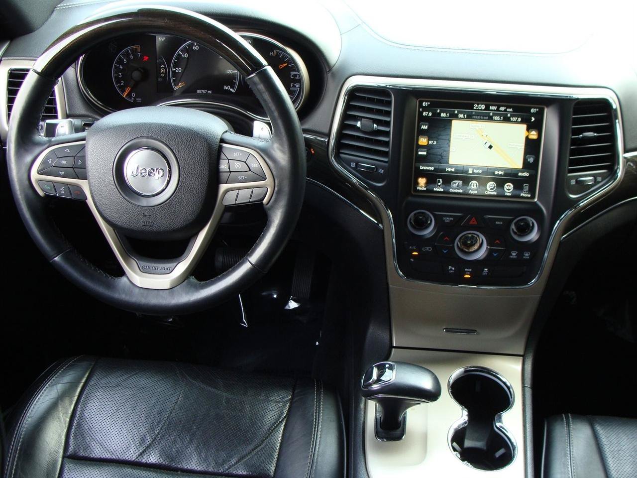 Used 2014 Jeep Grand Cherokee Overland AWD/4WD image 9