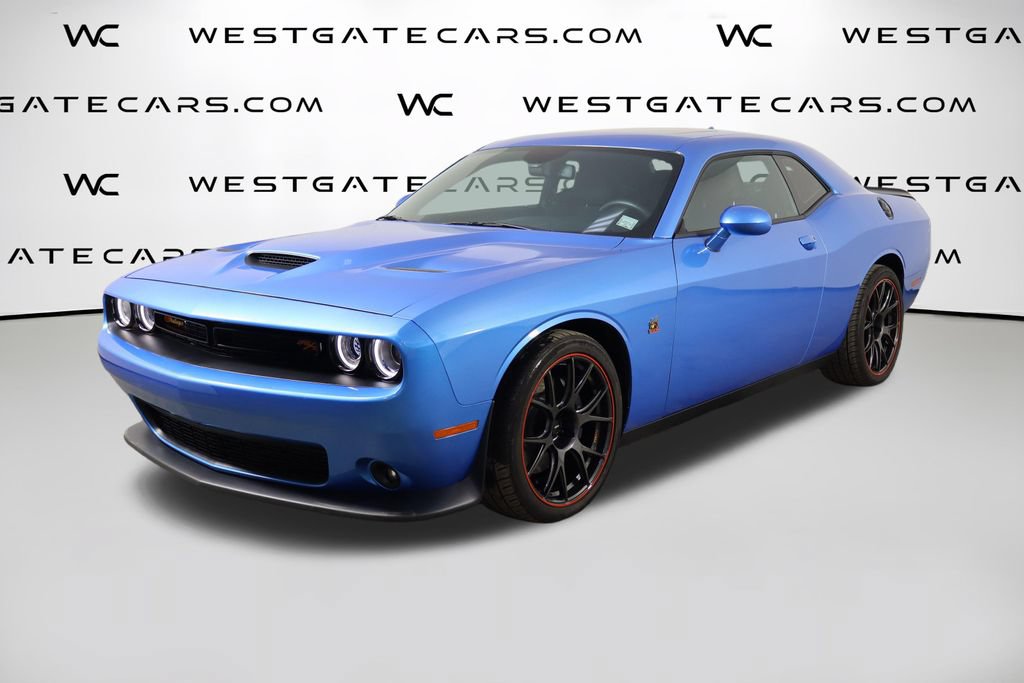 Used 2023 Dodge Challenger R/T Scat Pack RWD image 1