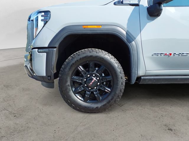 Used 2025 GMC Sierra 2500 AT4 w/ AT4 Premium Plus Package AWD/4WD image 9