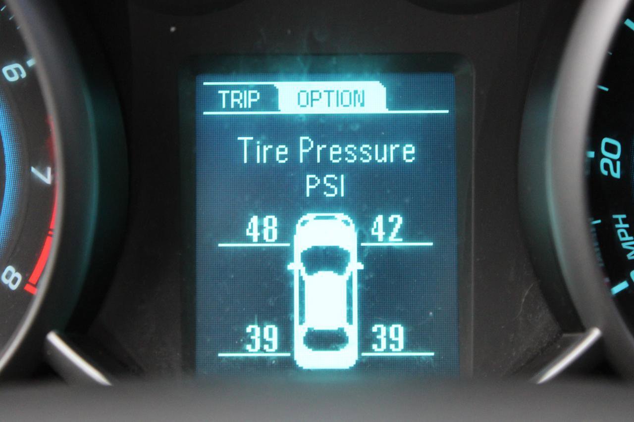 Used 2015 Chevrolet Cruze LT image 21