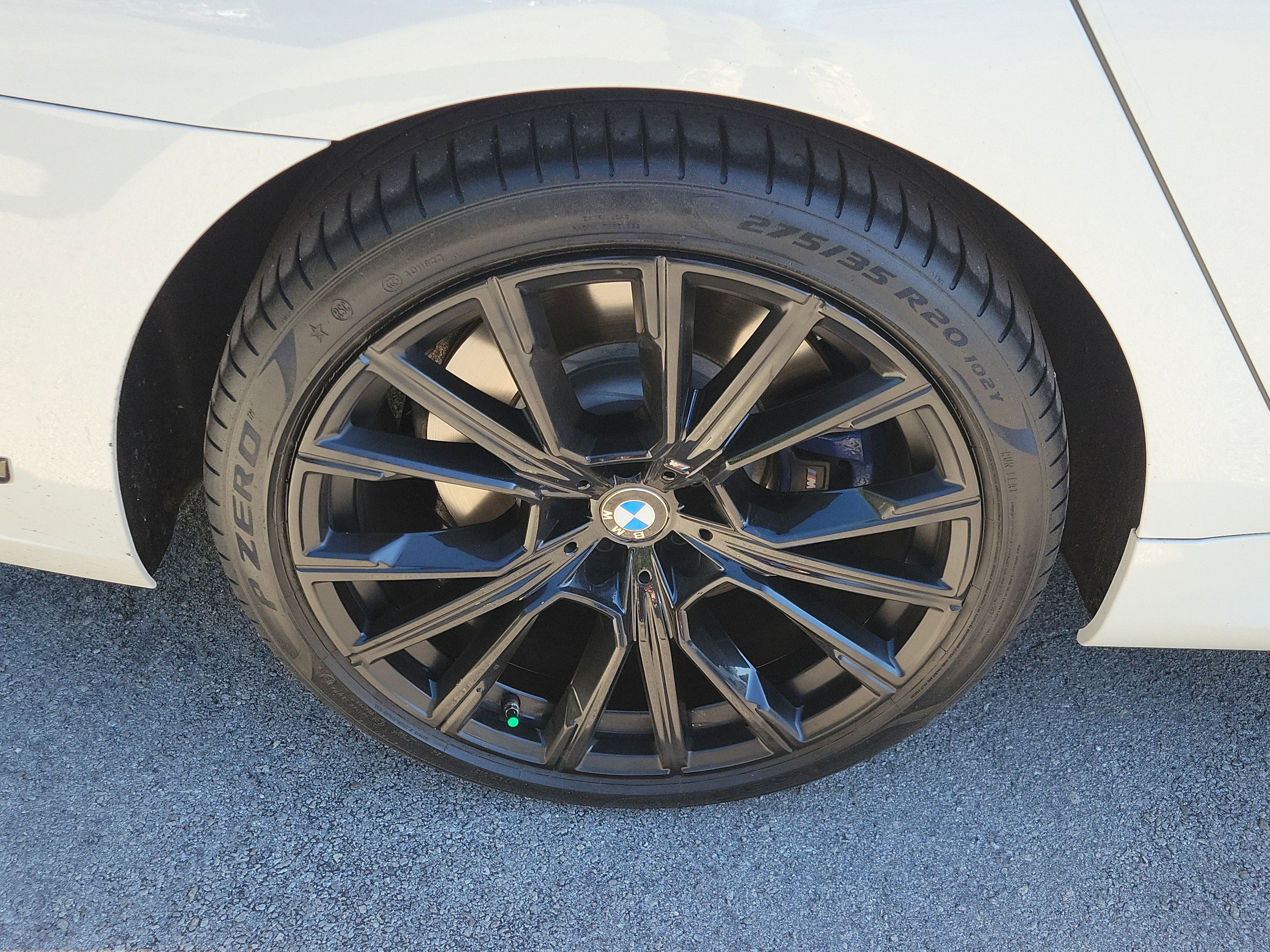 Used 2021 BMW 750i xDrive w/ M Sport Package image 9