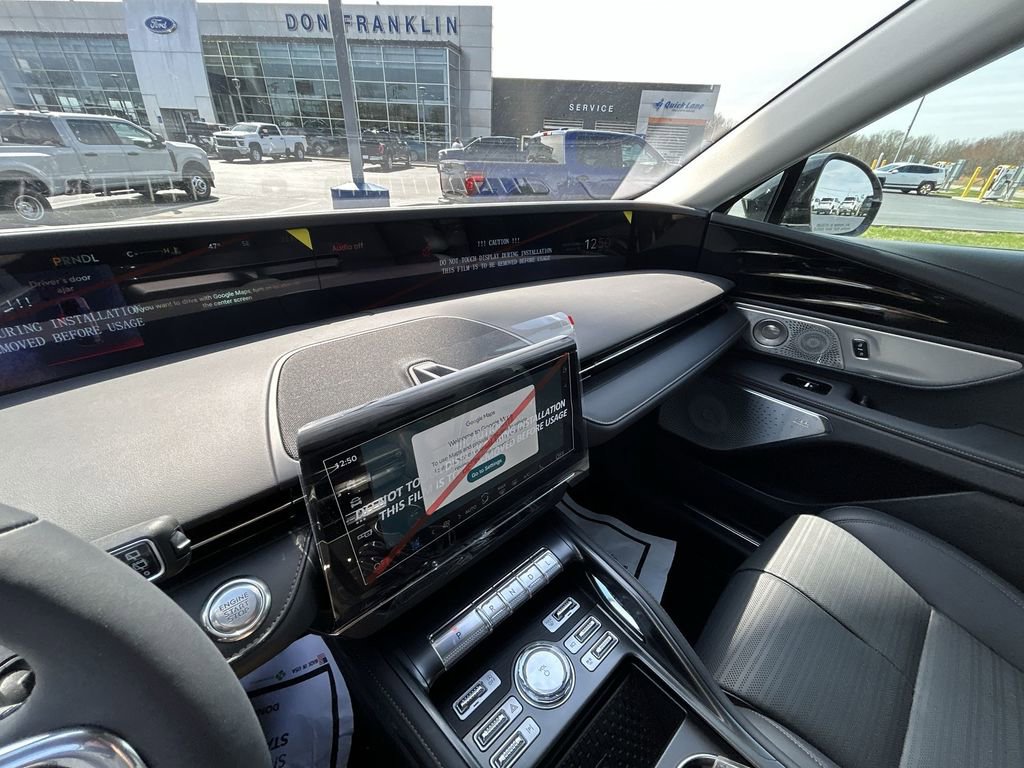 New 2026 Lincoln Nautilus Reserve AWD/4WD image 12