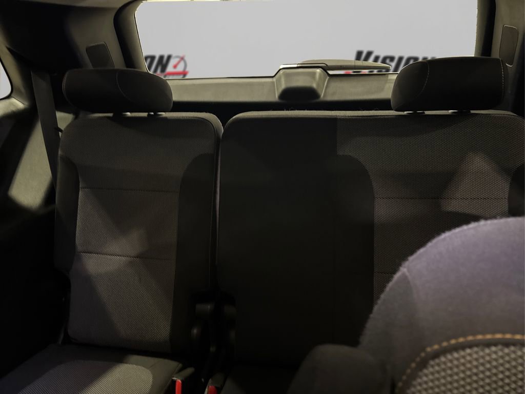 Used 2018 Chevrolet Traverse LT image 36