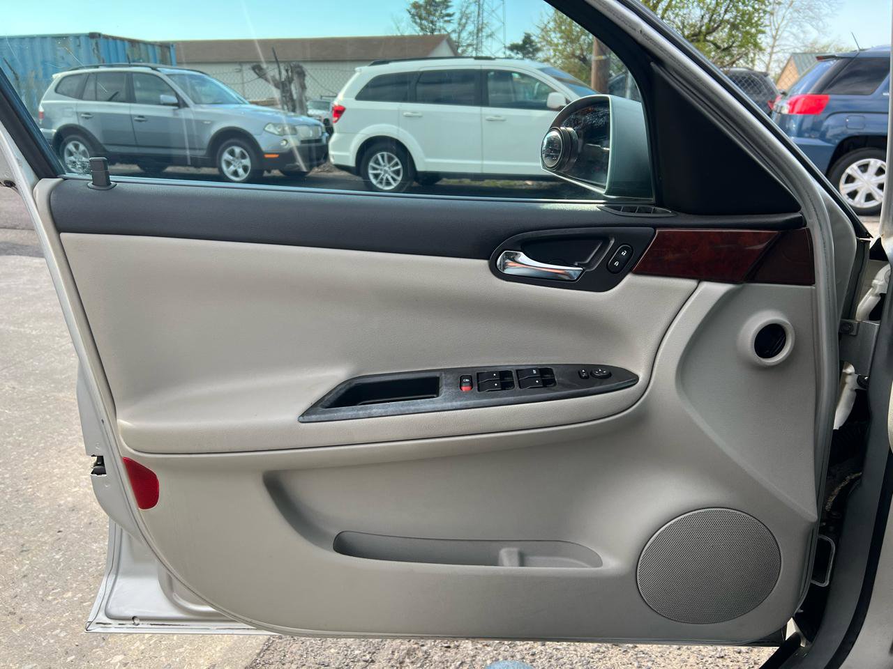 Used 2010 Chevrolet Impala LS image 8