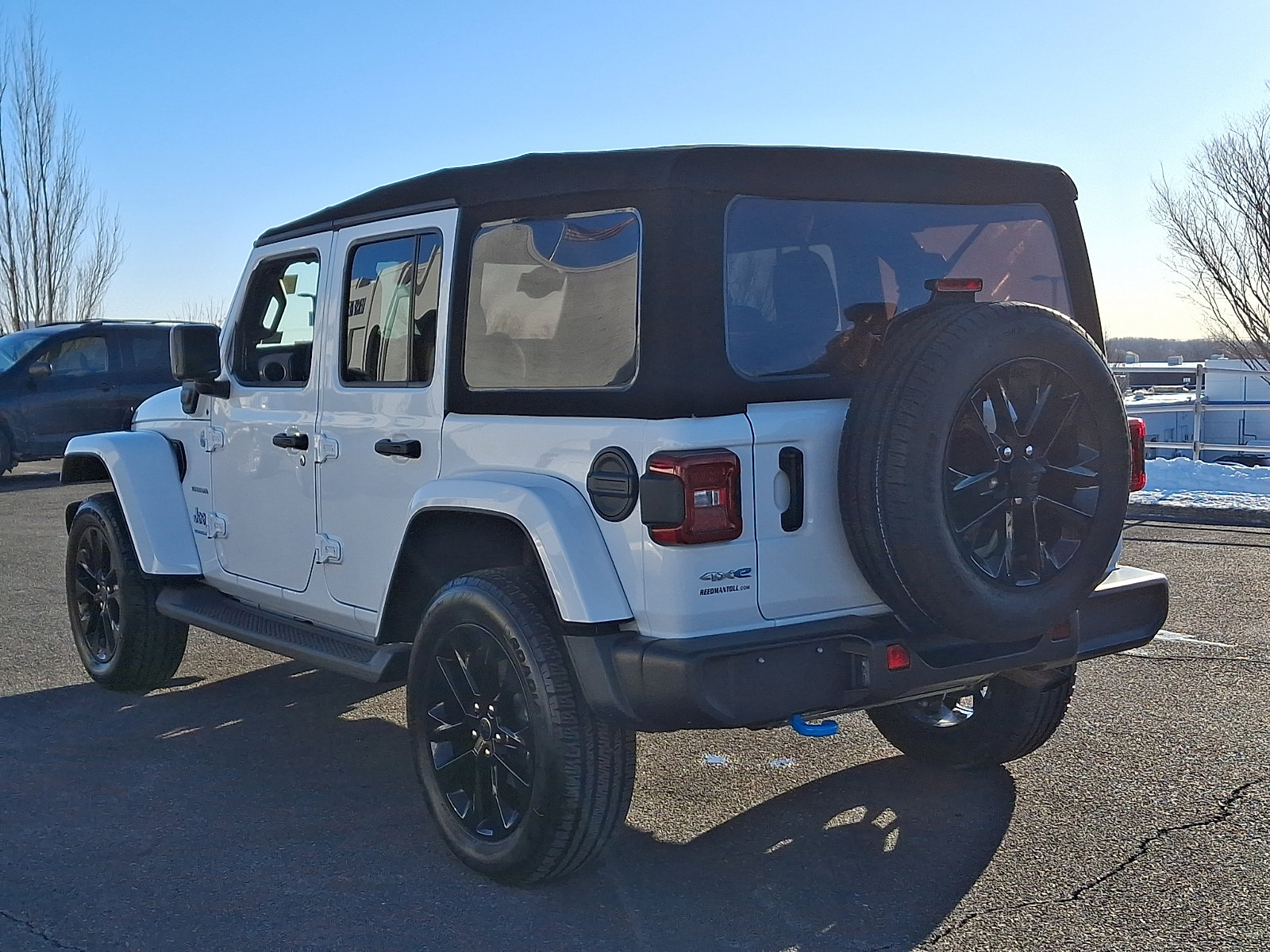 Used 2024 Jeep Wrangler Unlimited Sahara image 4