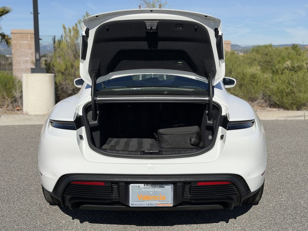 Used 2020 Porsche Taycan Turbo image 13