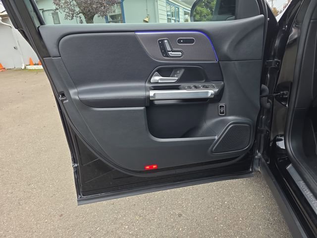 Used 2023 Mercedes-Benz GLB 250 4MATIC image 16