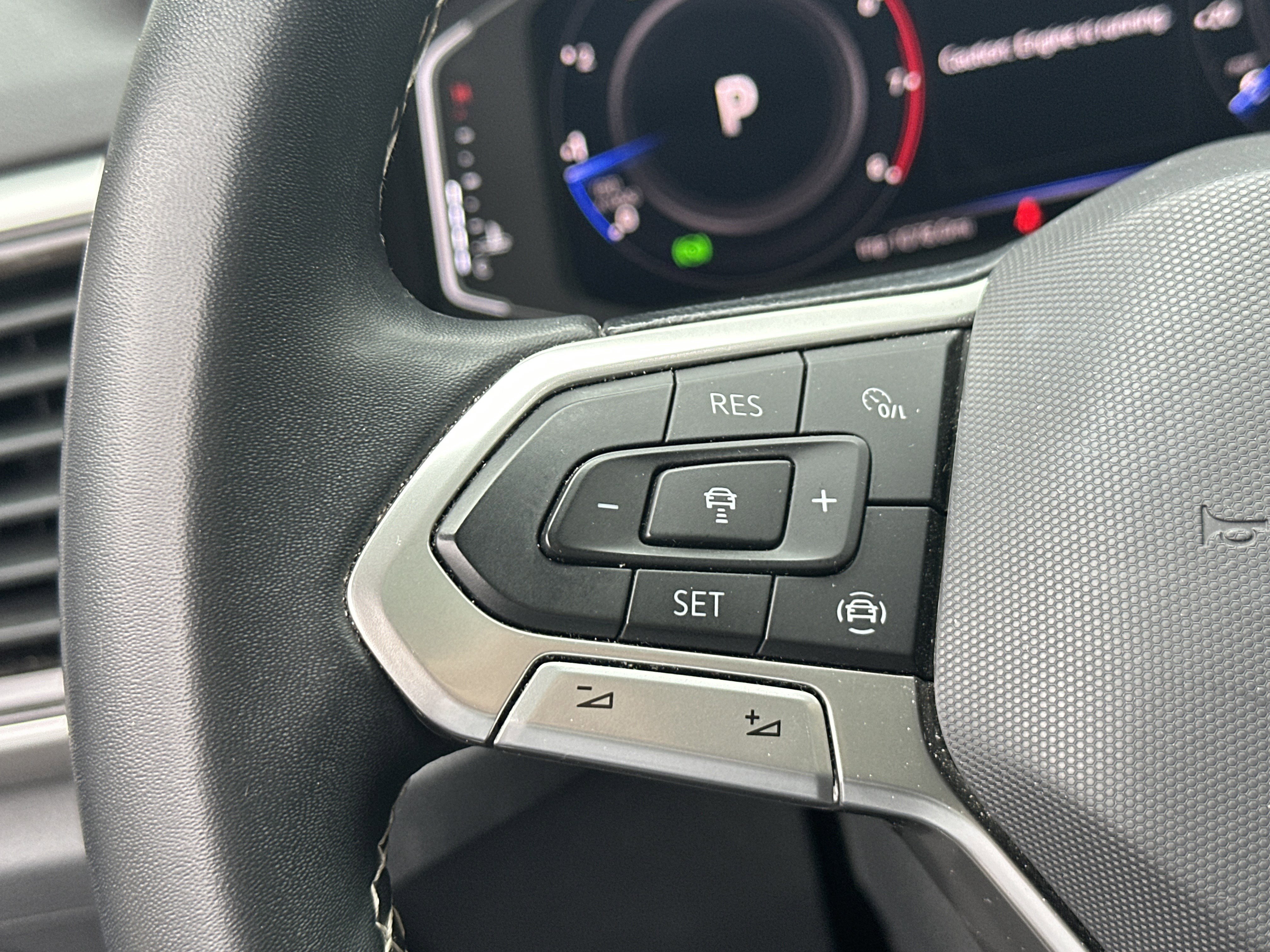 Used 2022 Volkswagen Atlas SE w/ Panoramic Sunroof Package image 21