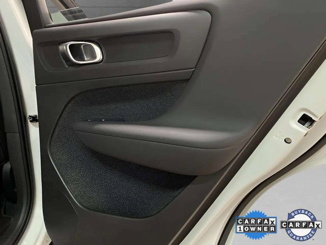 Used 2025 Volvo XC40 B5 Plus image 77