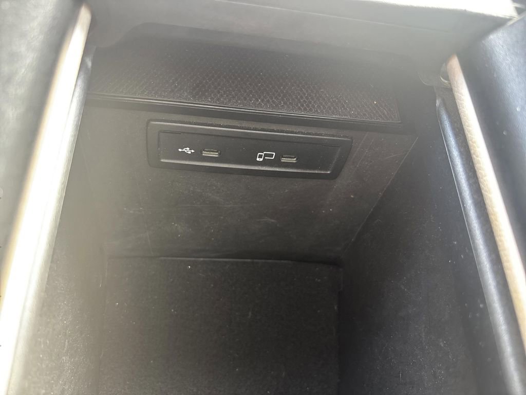 Used 2022 Mercedes-Benz GLC 300 GLC 300 image 22